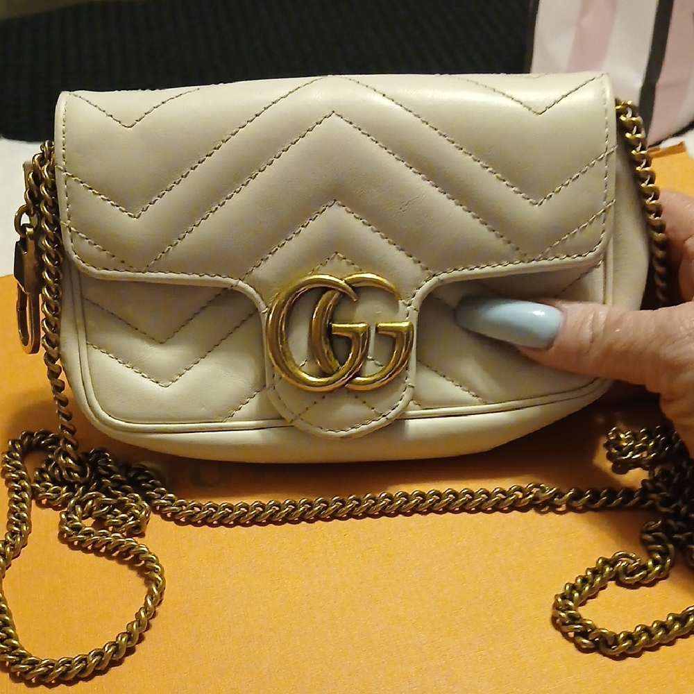 Gucci Beige Quilted Crossbody Bag with Gold Chain Mini